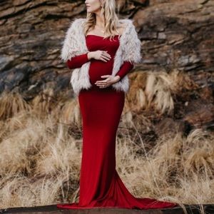 Maternity gown for photoshoot